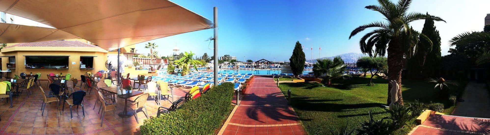 Bel Azur Hotel - Resort Jounieh Buitenkant foto